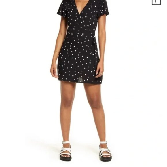 bp • Black & White Mckenna Floral Wrap Dress - Picture 1 of 8